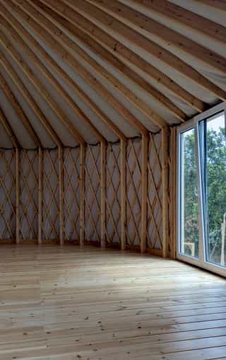 GEA Glampings Γιούρτα 50 τ.μ. Άνεση, Στιλ και Αντοχή σε Απόλυτη Ισορροπία.